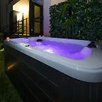 Garden - Jacuzzi, Jardin Privado Y Vista Mar فينيستيري