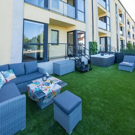 Garden - Jacuzzi, Jardin Privado Y Vista Mar شقة فينيستيري