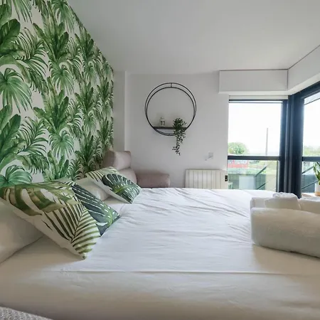 Garden - Jacuzzi, Jardin Privado Y Vista Mar דירה *