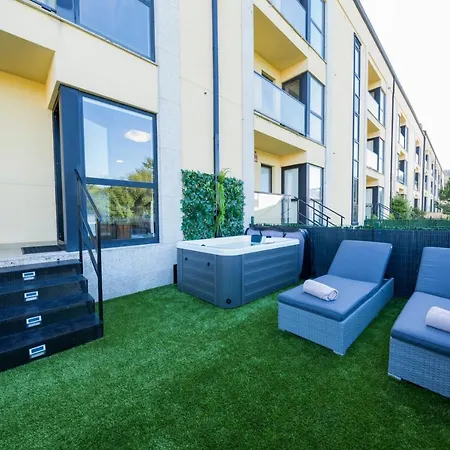 아파트 Garden - Jacuzzi, Jardin Privado Y Vista Mar 피니스테레