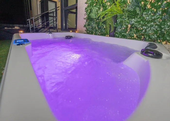 公寓 Garden - Jacuzzi, Jardin Privado Y Vista Mar 菲尼斯特雷