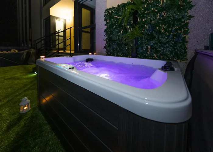 Garden - Jacuzzi, Jardin Privado Y Vista Mar 菲尼斯特雷