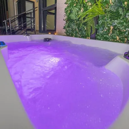 Apartment Garden - Jacuzzi, Jardin Privado Y Vista Mar Finisterre
